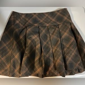 Brown flowy skirt, only worn once